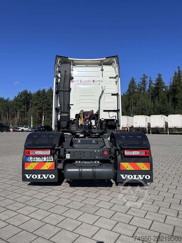 Standard SZM Volvo VOLVO 460 GLOBE DIESEL/LNG 4X2