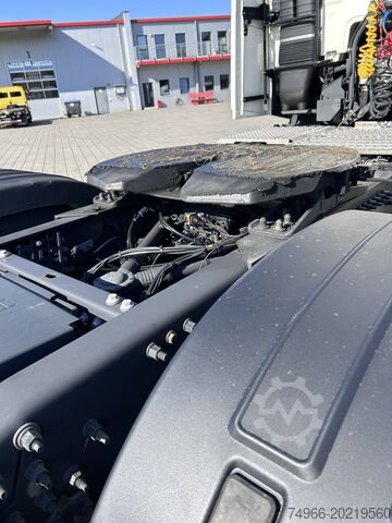 Standard SZM Volvo VOLVO 460 GLOBE DIESEL/LNG 4X2