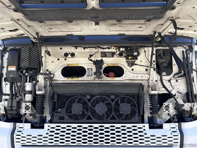 Standard SZM Volvo VOLVO 460 GLOBE DIESEL/LNG 4X2