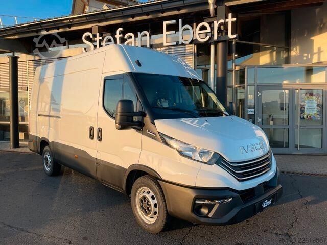 High-roof van Iveco Daily 35S18 HA8 3.0L *R3.520mm*Automatik*Kamera