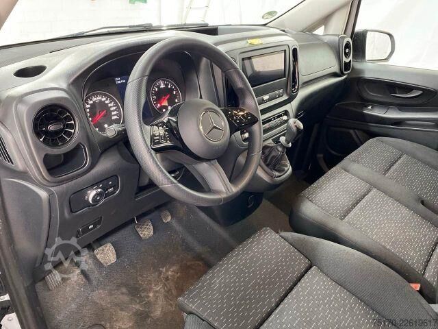 High-roof van Mercedes-Benz Vito 116 CDI Klima Kamera Navi AHK