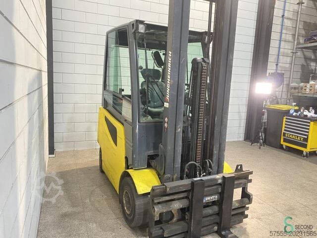Forklift Jungheinrich EFG 425k