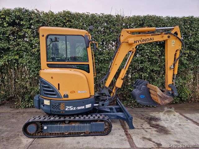 Mini excavator Hyundai 25Z-9AK