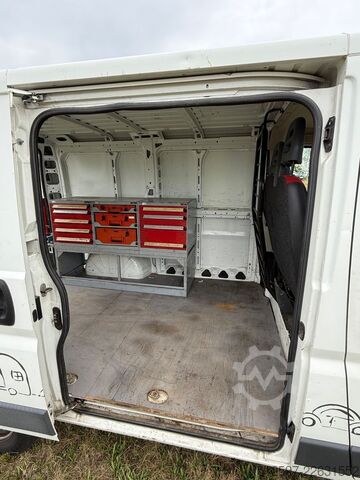 Kastenwagen FIAT Ducato Kasten m. Werkbank & -regalen, Rfk