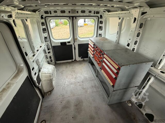 Kastenwagen FIAT Ducato Kasten m. Werkbank & -regalen, Rfk