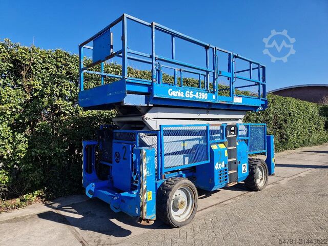Scherenhebebühne Genie GS-4390 (15,5 mtr werkhoogte)