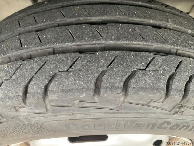 High top van Ford Transit 280 Van - L2 H2