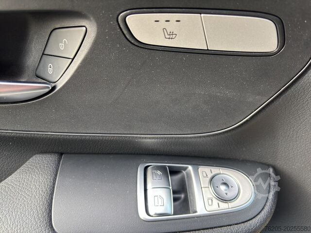 Minibus Mercedes-Benz V 220 d RISE Kompakt 5-Sitzer