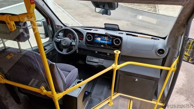 Kleinbus MERCEDES-BENZ Sprinter 517 Heckniederflur Vorlauffahrzeug