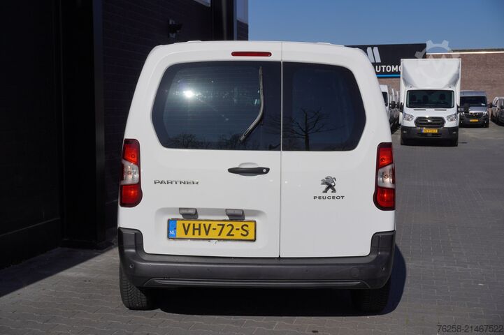 Panel van Peugeot Partner 1.2 Benzine EURO 6 - Airco - Carkit - P...