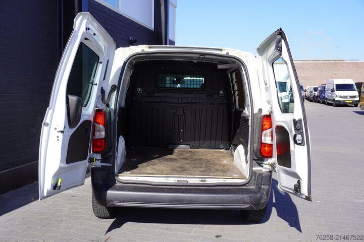 Panel van Peugeot Partner 1.2 Benzine EURO 6 - Airco - Carkit - P...