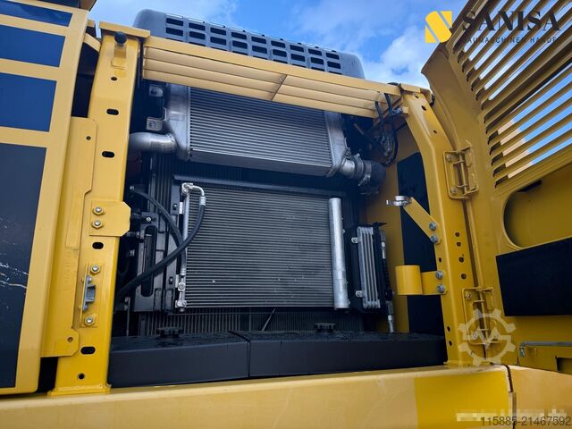 Chain excavator Komatsu PC 210 LC-11/OilQuick 70-55/2xLöffel/ZSA