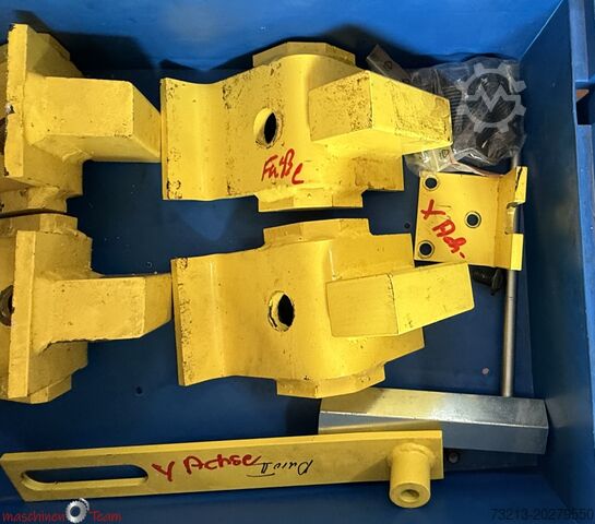 5 axes simultaneous machining center MIKRON UCP800 Duro