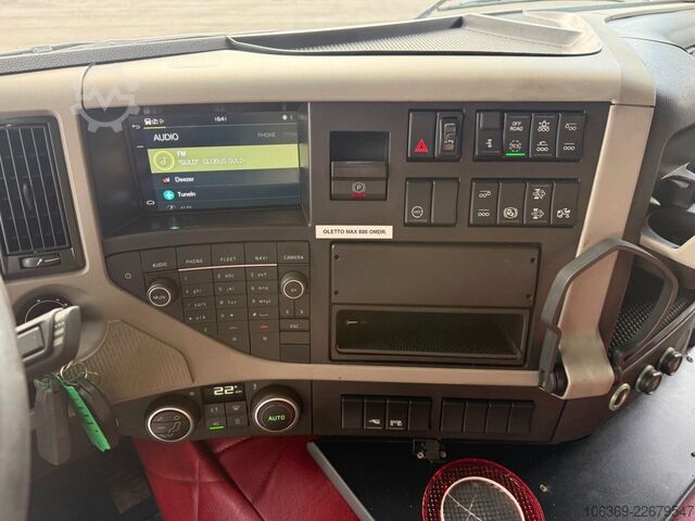 Autokran VOLVO FM500 8x2 Pusher Tridem Crane Hiab 099 B3 Radio