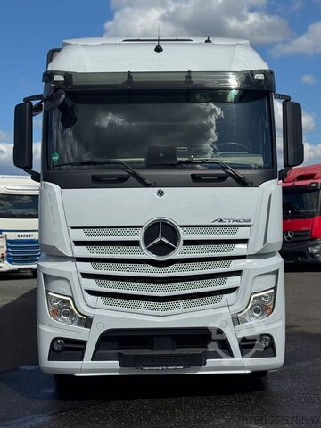 LKW mit Kofferaufbau MERCEDES-BENZ ACTROS 2545 L / LBW / SEITENTÜRE