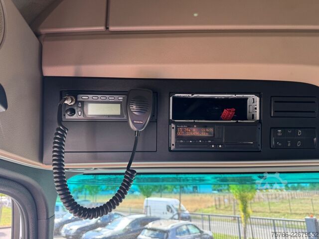 LKW mit Kofferaufbau MERCEDES-BENZ ACTROS 2545 L / LBW / SEITENTÜRE