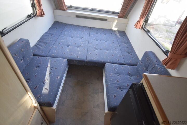 Wohnwagen KIP Kompakt Special 37EK  mit Vorzelt