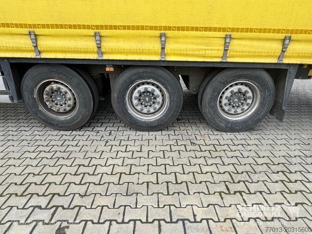 Open semitrailer with tarp Schmitz Cargobull Curtainsider Standard