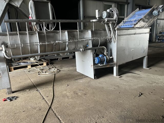 Fruit and vegetable washer  