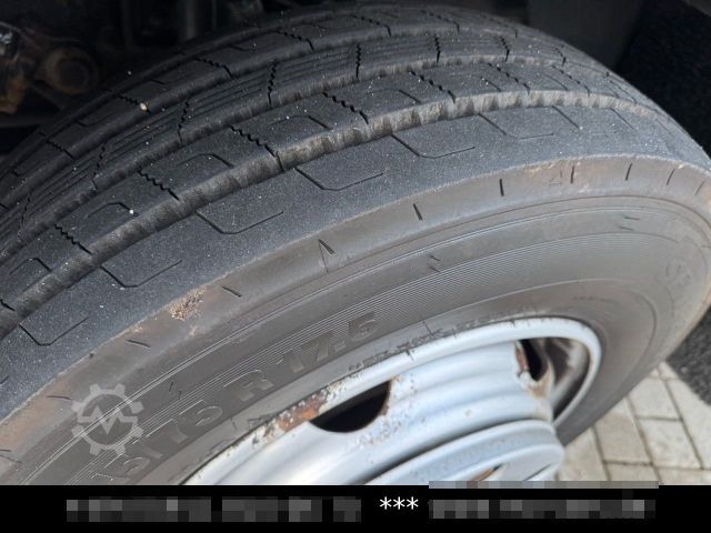 Transporter mit Koffer MERCEDES-BENZ Atego 818 Möbel Koffer 6,75 m lang DifferSperre