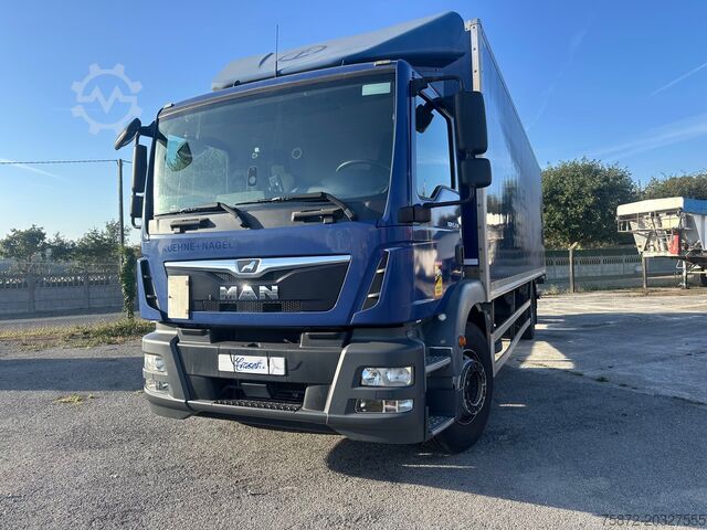 Box truck MAN TGM 16.250 EURO 6 16T FURGON