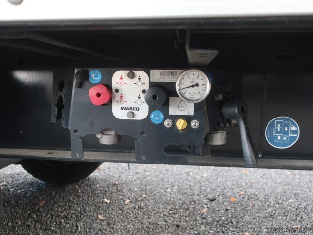 Box semitrailer Kögel SN 24 Koffer Lang / Lang LKW