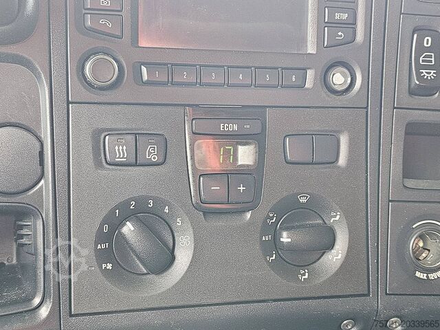 Standard-SZM SCANIA P410 6X2/4 MNB