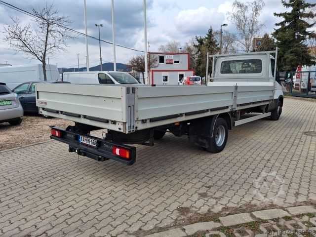 Curtain sider van IVECO 70C18