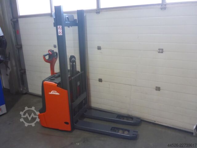 Hochhubwagen Linde L12 I