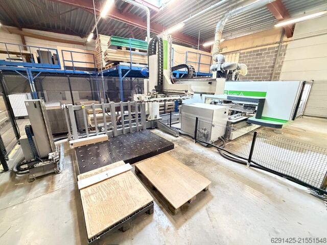 Bearbeitungszentrum BIESSE ROVER A 1832