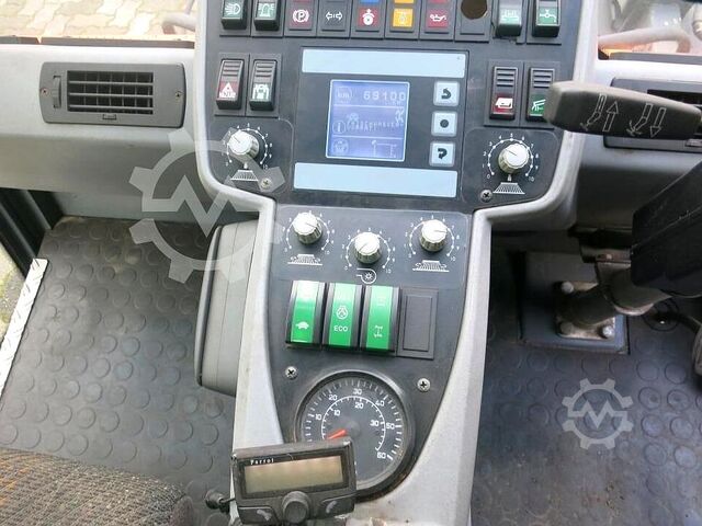 Kehrmaschine HAKO Citymaster 2000