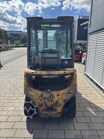 LPG Forklifts Jungheinrich TFG425s Triplex Motorölverbrauch zu hoch