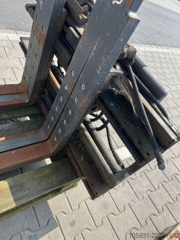 Multi-pallet handler 2/1 profile type Kaup 2T429