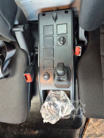 Dreiseitenkipper LKW IVECO Eurocargo ML80E21 Meiller 2x AHK 3 Sitze