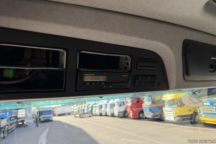 Refrigerated truck Mercedes-Benz Antos 2536 6x2