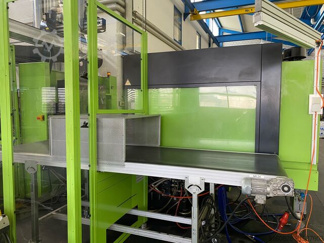Spritzgiessmaschine mit Roboter ENGEL victory 2050/300 tech EC200 A01 mit Roboter ERC 23F RC 200 integriert