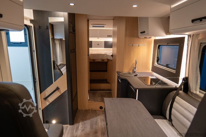 SUNLIGHT T 68C ADVENTURE NEW SEMI-INTEGRATED SUNLIGHT T 68C Adventure