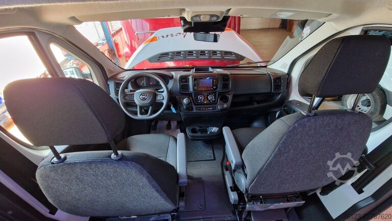Minibus Opel Movano Mobility Airline Boden Rolli