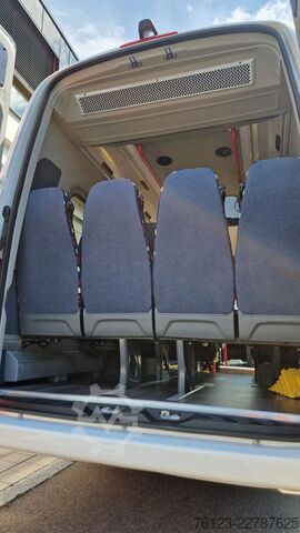 Minibus MERCEDES-BENZ 517 / 515 Frontniederflur mit  GSR 3 Systeme