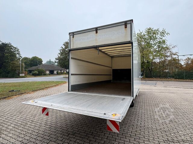 Box truck FUSO Canter 7C15 Koffer mit Ladebordwand