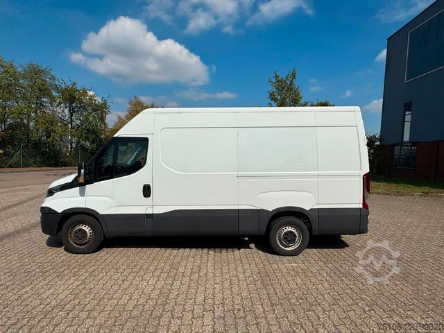 Panel van IVECO Daily 35S16 Hi-Matic Kastenwagen L2H2