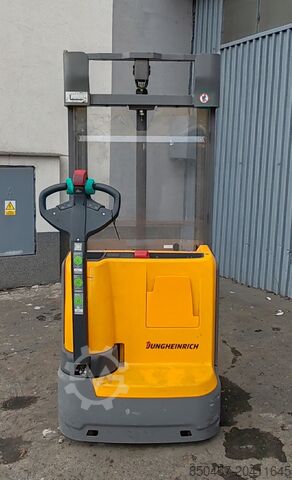 Palettenstapler Jungheinrich EJC 112 2022y/ 1064mh/ 2.9m