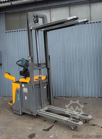 Palettenstapler Jungheinrich ERD 220 2t/ 2018y/ 5847h