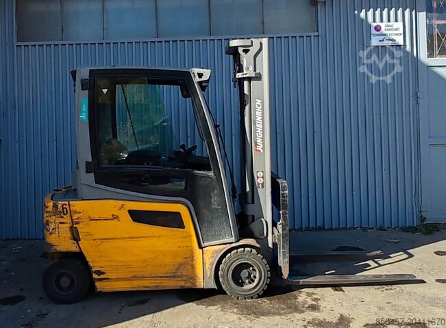 Elektrisch – 4 Räder Jungheinrich EFG 320 5m/ batt2023/ 5396h