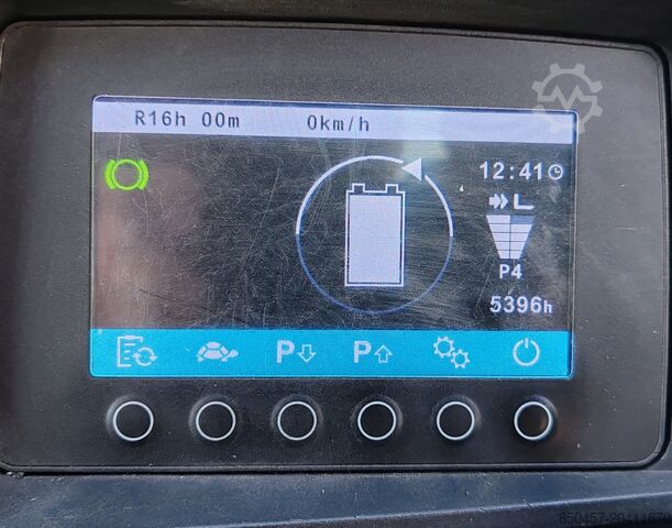 Elektrisch â 4 RĂ€der Jungheinrich EFG 320 5m/ batt2023/ 5396h