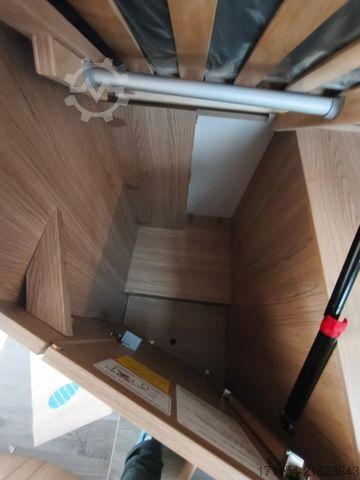 Teilintegriertes Wohnmobil LMC Cruiser V 646 G,  Längsbetten, Navi,Automatik