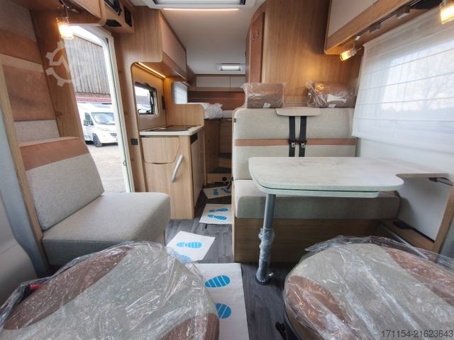 Teilintegriertes Wohnmobil LMC Cruiser V 646 G,  Längsbetten, Navi,Automatik