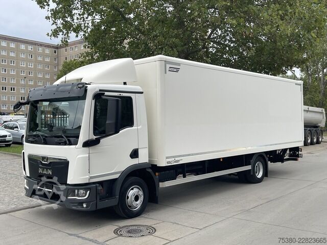 LKW mit Kofferaufbau man TGL 12.220 Koffer