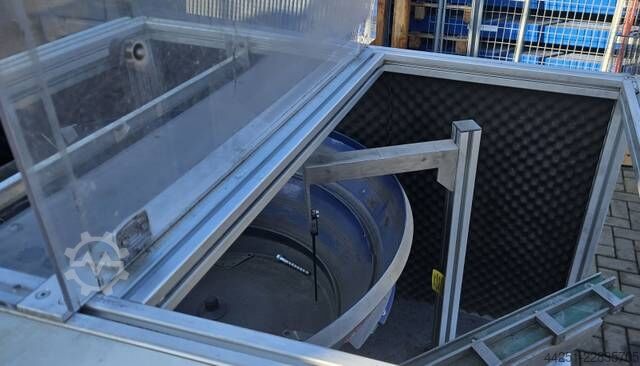Jürgen Jahn sorting system with vibratory spiral feeder SGJ 450 & LFJ 4 noise protection Jürgen Jahn SGJ 450