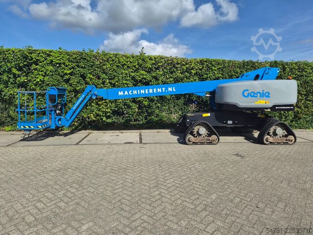 Telescopic boom lift Genie S-45XC TRAX